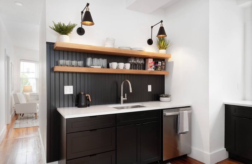 Fox Point Apartment | Fox Point 3BR - Near Brown, RISD & Downtown