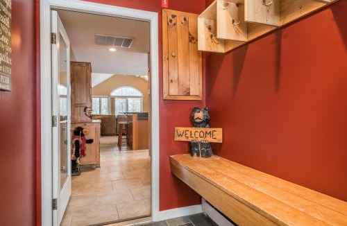 Carroll Villa | G5 WOW Stunning single level home next to golf course and Mt Washington Hotel AC skiing