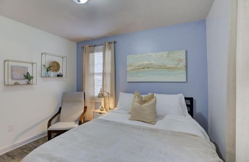 Midtown Apartment | Gated Retreat Steps from Midtown's Best Parking