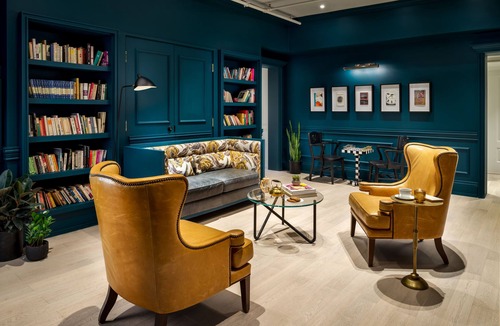 Little Portugal Hotel | Gladstone House