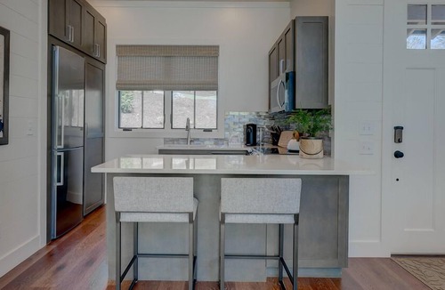 Mineral Bluff Cottage | Golf and Riverfront Cottage | King Bed | Group Availability