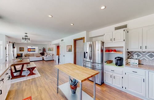 Canada Hills Golf Course House | Golf-course-front home with private pool, spa, terrace & mountain view