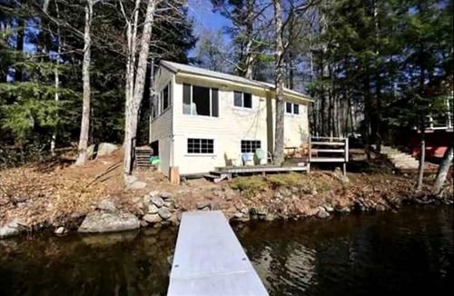 Winona Cottage | Gorgeous Lakefront Cottage Nestled Amidst Trees in Meredith, New Hampshire