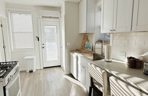 Salisbury Beach House | Graceland - Steps to the Beach