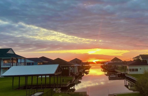 Hackberry House | Hackberry Hideaway I Water View On Lake Calcasieu