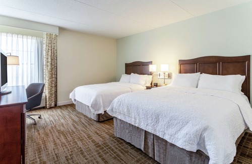 Peabody Hotel | Hampton Inn Boston/Peabody