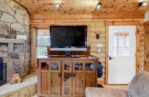 Turtle Lake House | Hawk House