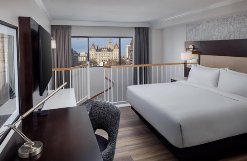 Downtown Albany Hotel | Hilton Albany