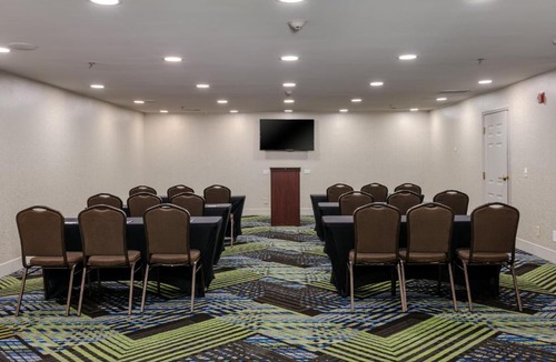 Alpharetta Hotel | Holiday Inn Express Alpharetta - Roswell by IHG