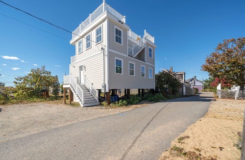 Newburyport House | Home with Rooftop Deck in Lovely Plum Island