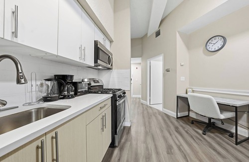 Downtown Apartment | Homey studio perfect for long-term guests