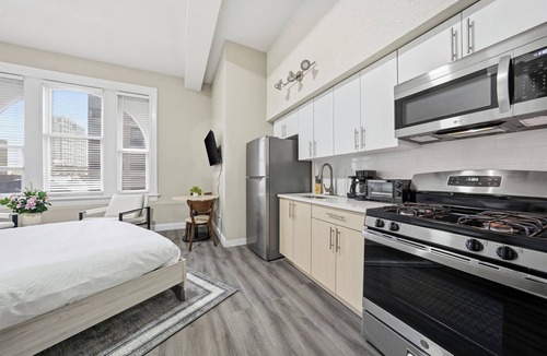 Downtown Apartment | Homey studio perfect for long-term guests