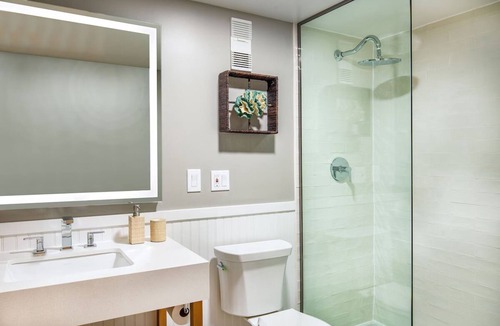 North Ocean City Hotel | Horizon Suite, Ashore Resort & Beach Club, Premier Ocean Views
