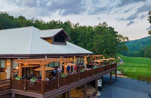 Massanutten Apartment | https:/www.massresort.com/stay/lodging/valley/woodstone-meadows/