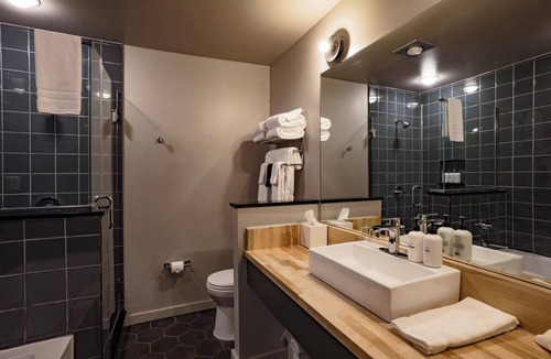 Hunter Hotel | Hunter Lodge, a Bluebird by Lark