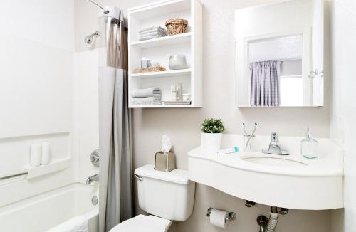 Dothan Hotel | InTown Suites Extended Stay Dothan AL