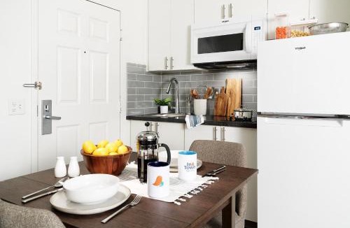 Morrow Hotel | InTown Suites Extended Stay Select Atlanta GA - Morrow