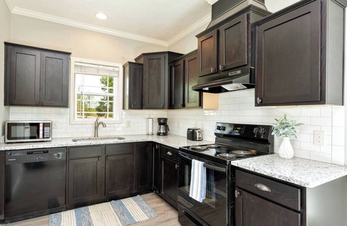 Harvest Apartment | Inviting Duplex Getaway near Madison