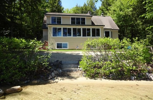Naples House | *July Special* Waterfront escape on Trickey Pond w/beautiful sandy beach!