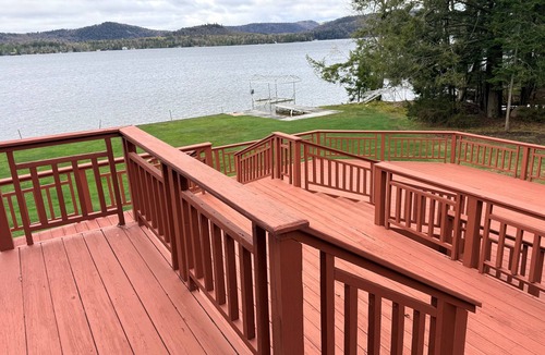 Town of Webb House | Just listed! Waterfront on 4th with awesome views! Cozy 4-bedrm home on the lake