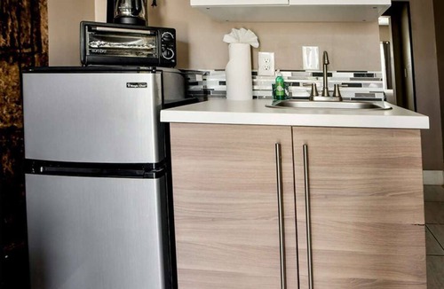Wynwood Art District Condo | ✨KFW Cozy, compact studio Wynwood 23