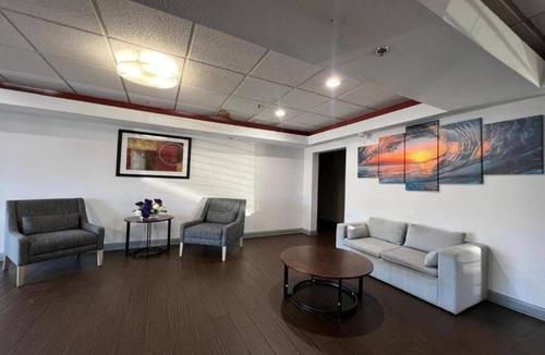 Griffin Apartment | King Bed Non-Smoking
