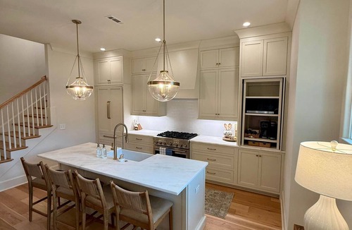 Pickwood House | King & Queen-Queen Unit V