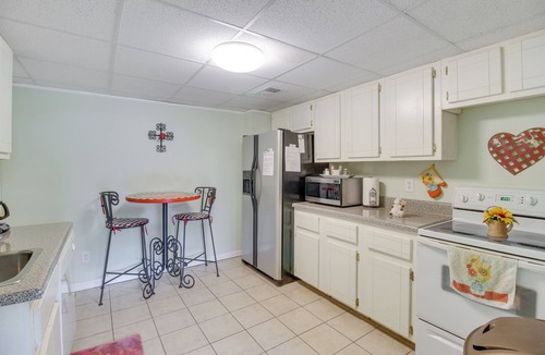 Mount Berry Cottage | Kingston Home w/Shared Pool - 23 Mi to Lakepoint!