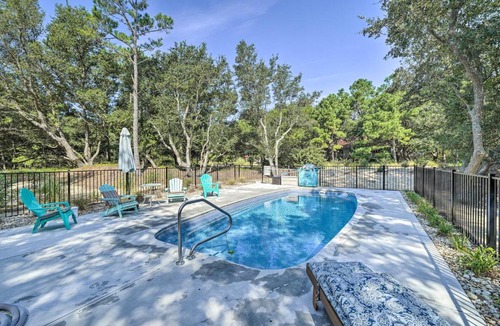 Southern Shores Apartment | Kitty Hawk Vacation Rental w/Pool