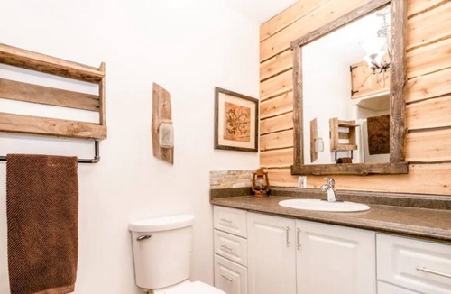 Lafontaine Cottage | Lafontaine Beach Rustic Vacation Chalet