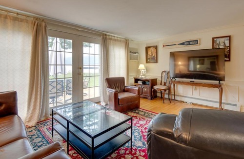 Bridgewater House | Lakefront Bristol Vacation Rental - Hike & Ski!
