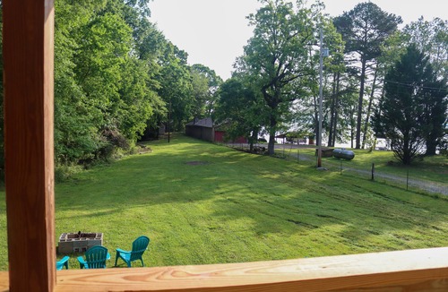 Spring City House | Lakefront Escape at Watts Bar Lake