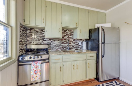 Tia Juana Cottage | Lakefront Eucha Escape w/Views & Boat Slip!