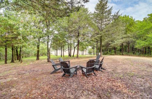 Longtown House | Lakefront Eufaula Vacation Rental w/Private Dock