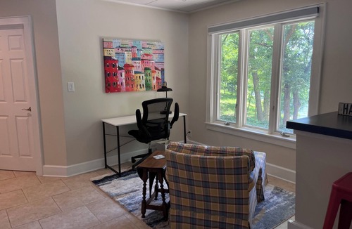 Almo House | Lakefront Getaway, Pool, Pickleball, Dock