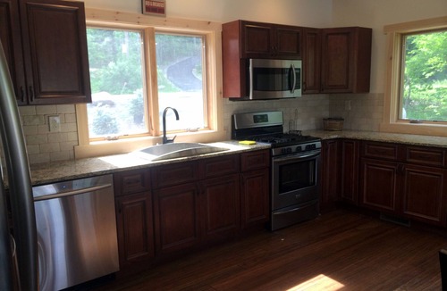 Hunter Cabin | Lakefront Home With Mtn Views, Beach,Steps To Town & Ski