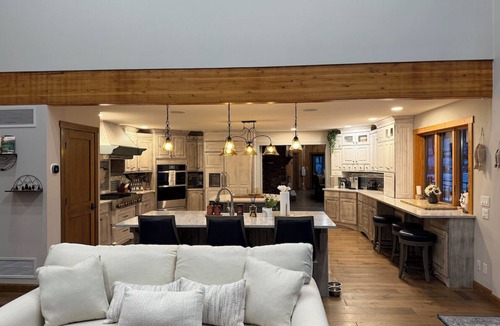 Newfoundland House | Lakefront Luxury Estate on 450-acre Maple Farm