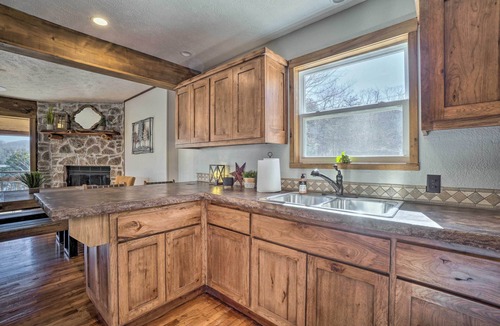 Shell Knob House | Lakefront Shell Knob Home w/Deck & Gas Grill