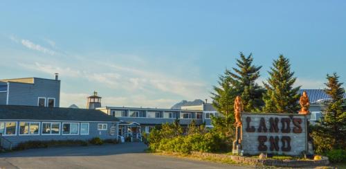 Homer Resort | Land's End