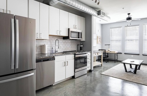 Northwest Pensacola Apartment | Landing | Chic 1BD, Rooftop Lounge, Game Room