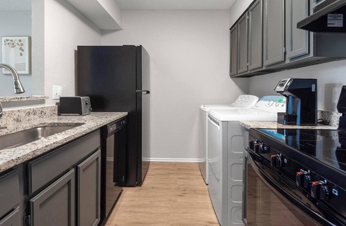Cordova Apartment | Landing | Incredible 2BD, Gym, Clubhouse