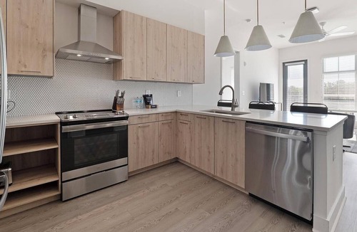 Crestline Heights Apartment | Landing | Modern 2BD, Clubhouse, Gym