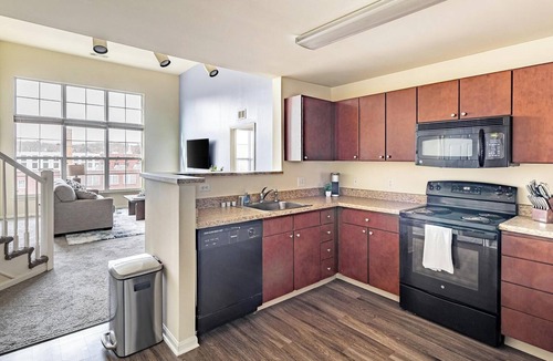 West New Haven Apartment | Landing | Modern 2BD, Gym