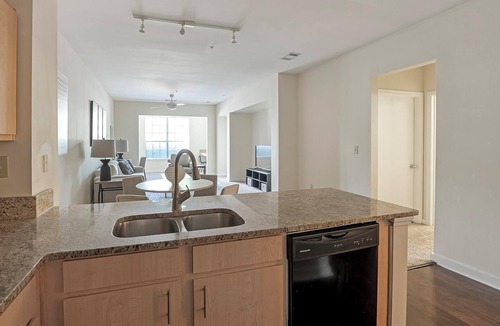 New Pathways Apartment | Landing | Modern 2BD, Pool, Gym