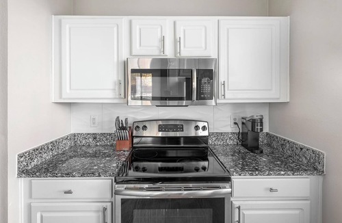 Murfreesboro Apartment | Landing | Spectacular 1BD, Clubhouse, Gym