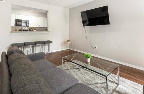 Cordova Apartment | Landing | Stunning 2BD, Clubhouse, Game Room