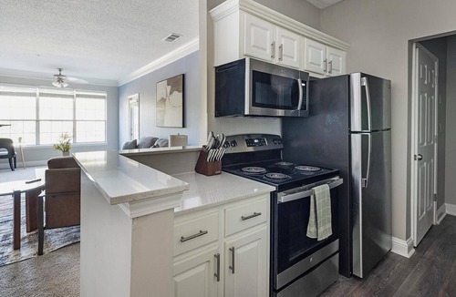 McDonough Apartment | Landing | Stunning 2BD, Pool, Tennis Court