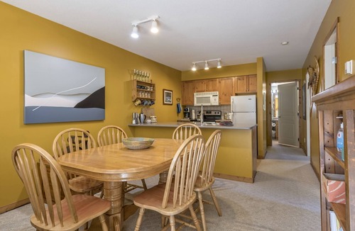 Silver Star Mountain Condo | Large Corner Quiet Top Floor Creekside Condo, fully equipped, on trails