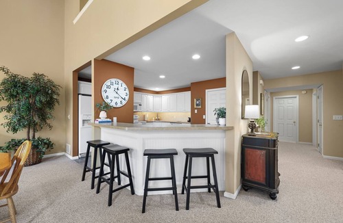 Hancock Condo | Large Mountainside Condo with Private Trail to Grouse Run