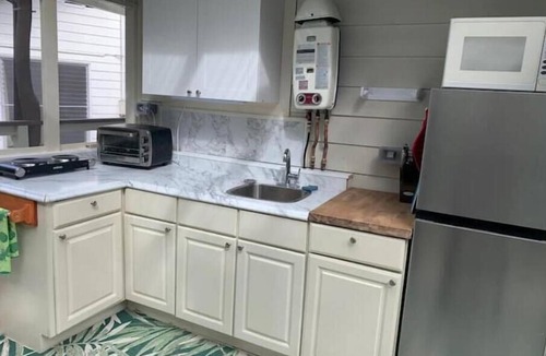 Mountain View Apartment | Lemon Tree Lanai